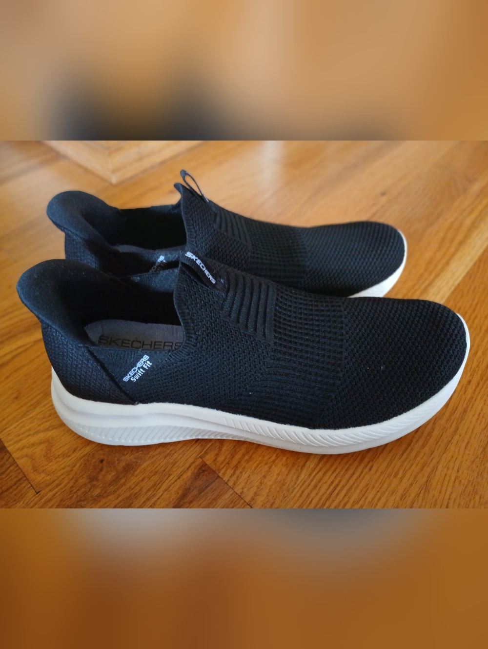 Skechers Slip On Memory Foam Running Shoes Women 8